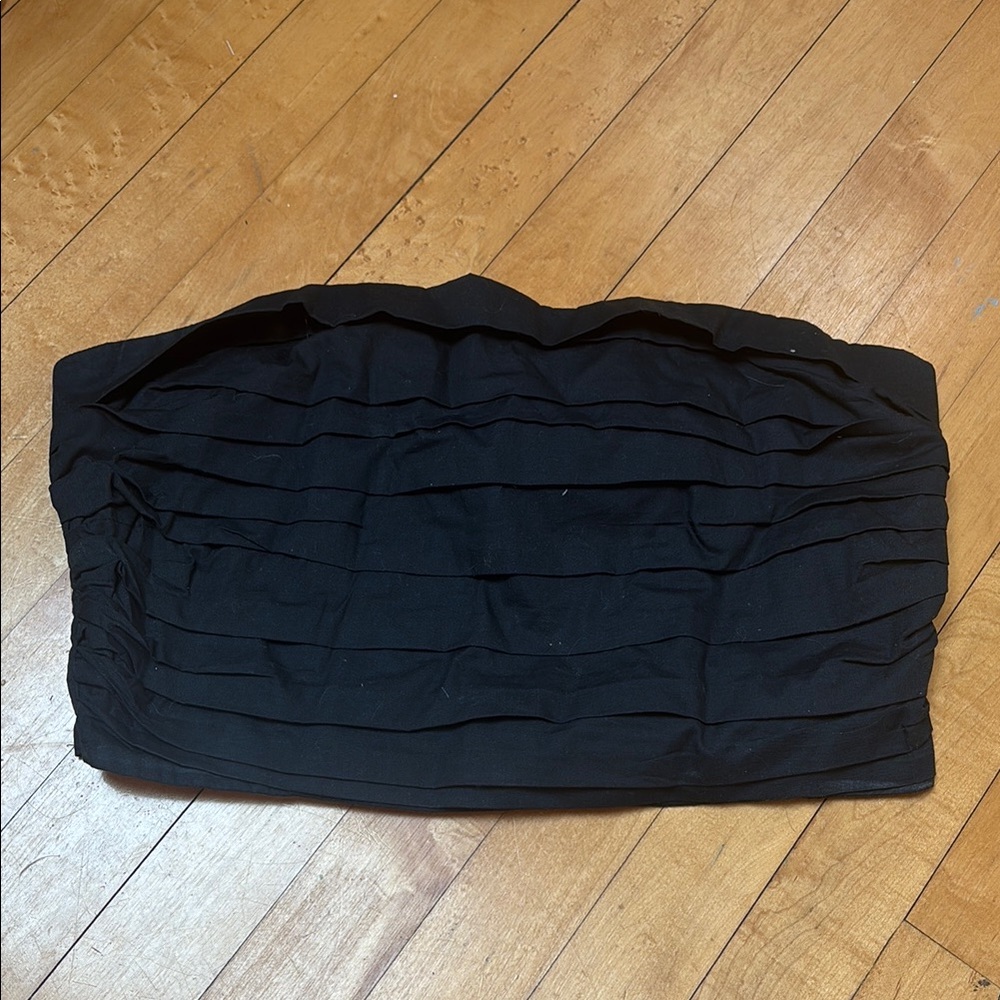 Abercrombie and Fitch Ruffled Tube top